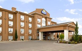 Days Inn & Suites By Wyndham Strathmore